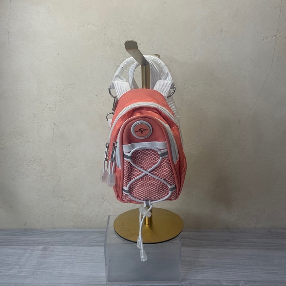 Universal Studios Coral White Zip Mini Day Backpack Crossbody Waist Belt - Picture 11 of 15